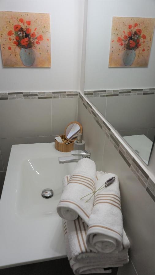 B&B Oasis Des Lavandes - Chambre Coqueliot Villeneuve-les-Avignon Luaran gambar