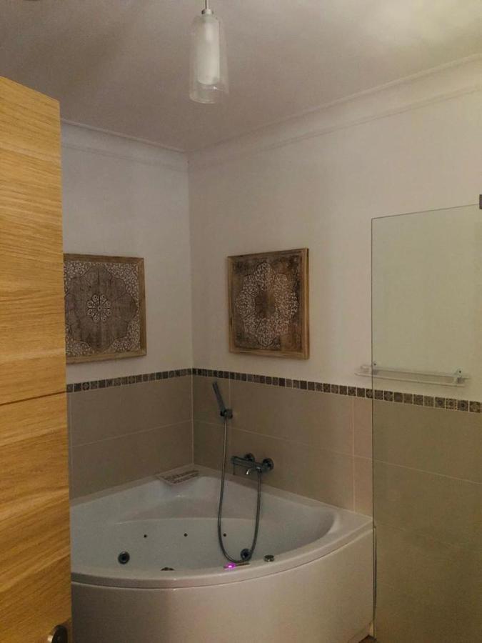 B&B Oasis Des Lavandes - Chambre Coqueliot Villeneuve-les-Avignon Luaran gambar